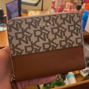 DKNY Wallet